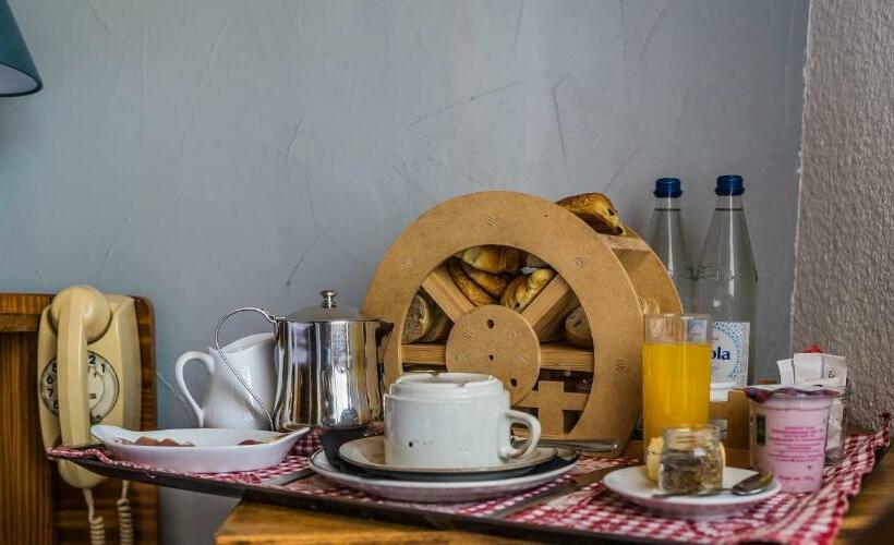 Номер Стандарт, Au Vieux Moulin