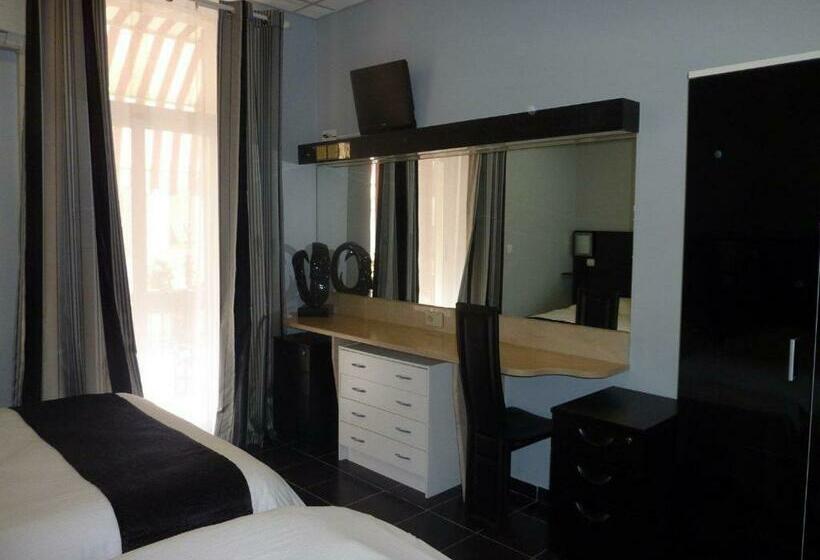 Номер Стандарт, Hôtel Villa Boeri