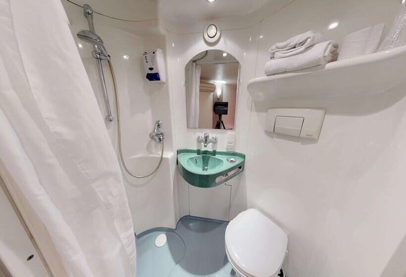 标准间带双人床, Kyriad Direct  Poissy   Acheres