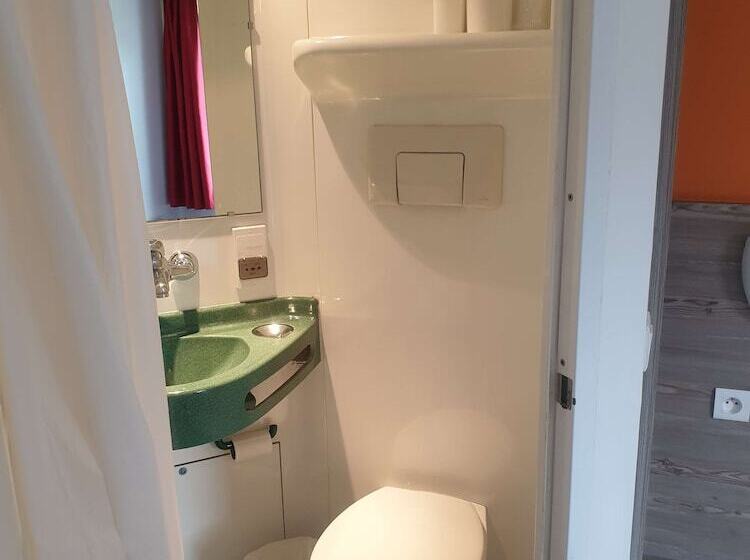 Номер Стандарт, Kyriad Direct  Poissy   Acheres