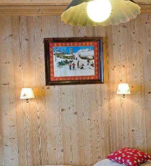 Номер Стандарт, Hôtel Chalet Les Ecureuils Restaurant, Sauna & Spa Garage