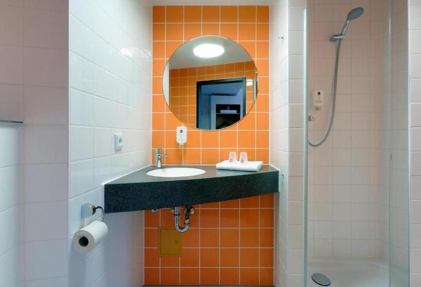 Номер Стандарт Трехместный, B&b Hotel Schweinfurt City