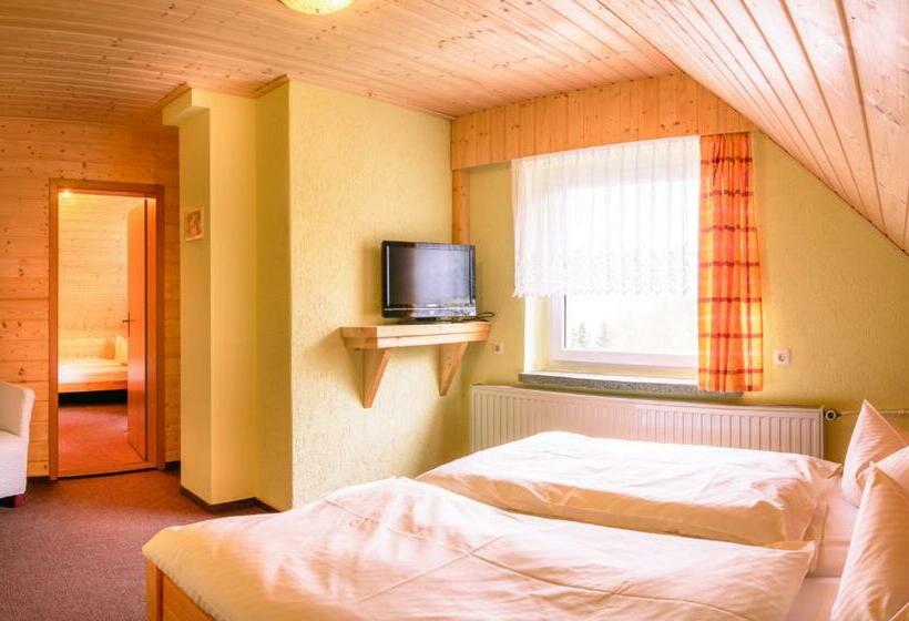 Семейный Номер, Ferienhotel Goldhübel