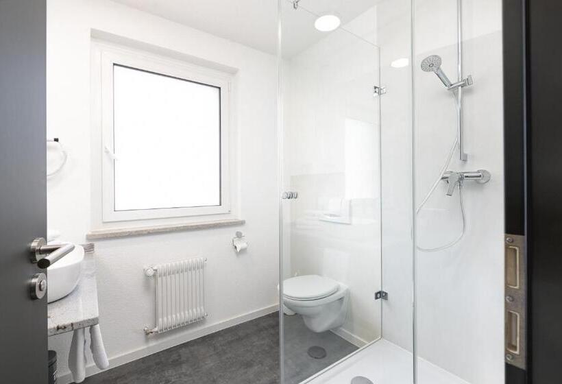 غرفة قياسية ثلاثية, Zur Blume Hotel & Restaurant Efringen Kirchen Bei Basel