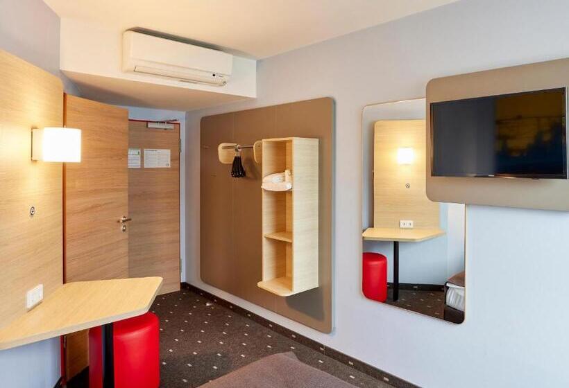 Номер Стандарт, B&b Hotel Saarbrücken Hbf