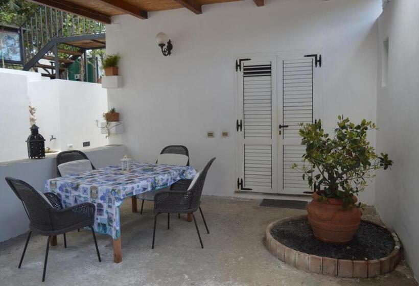 Номер Стандарт, B&b Il Giardino Segreto