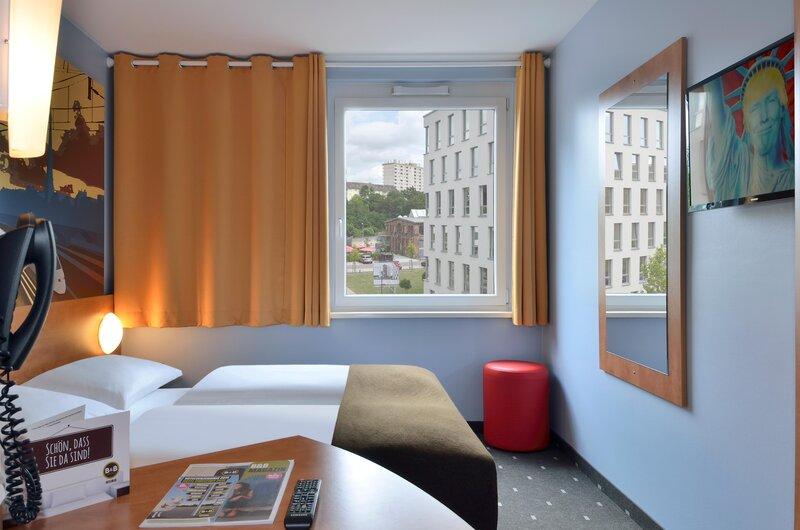 Номер Стандарт, B&b Hotel Saarbrücken Hbf