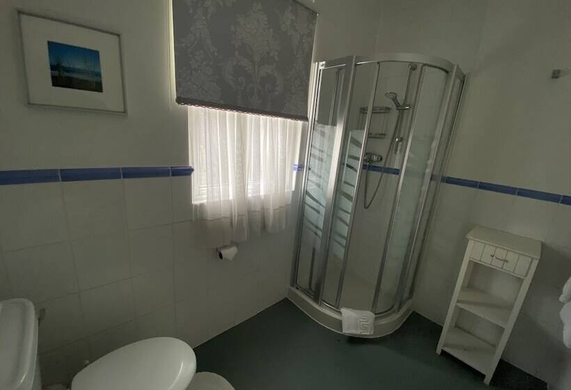 Номер Стандарт, Pickwicks Guest House
