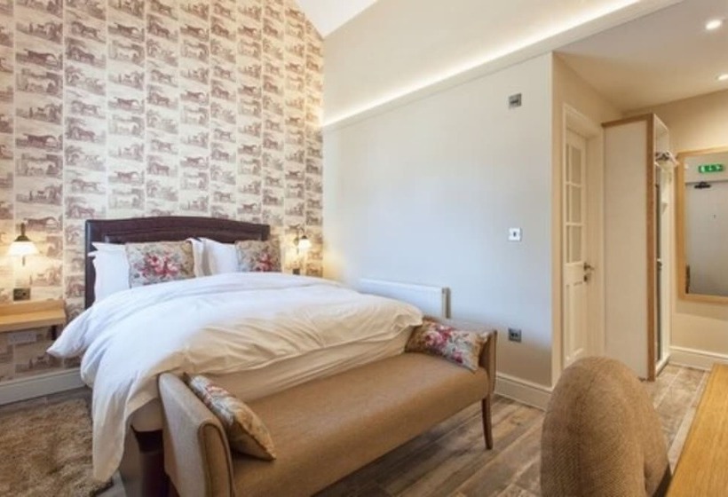 Номер Deluxe, The Inn West End