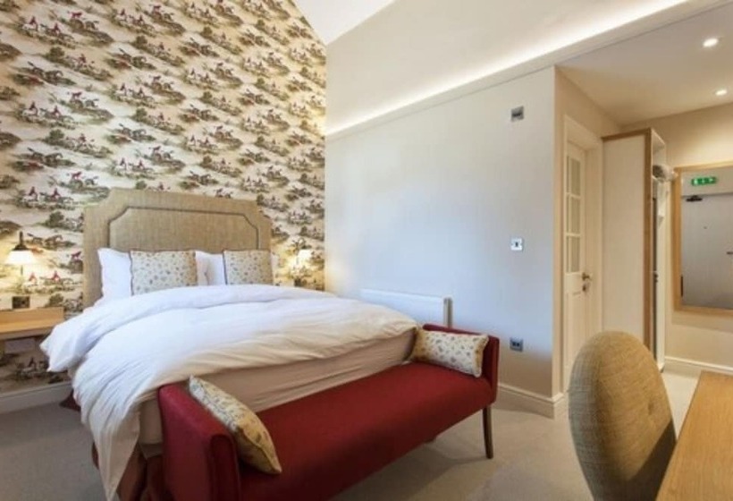 Номер Deluxe, The Inn West End