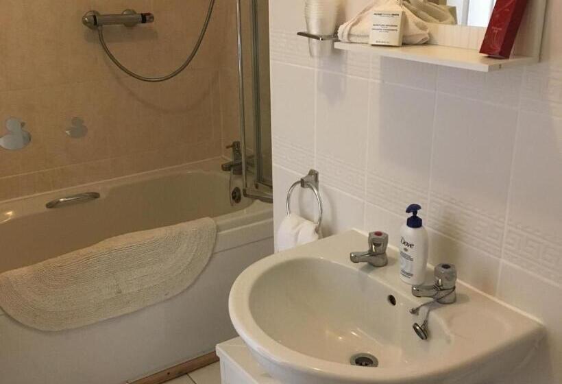 Трехместный Номер Комфорт, Sportsmans Lodge Bed And Breakfast