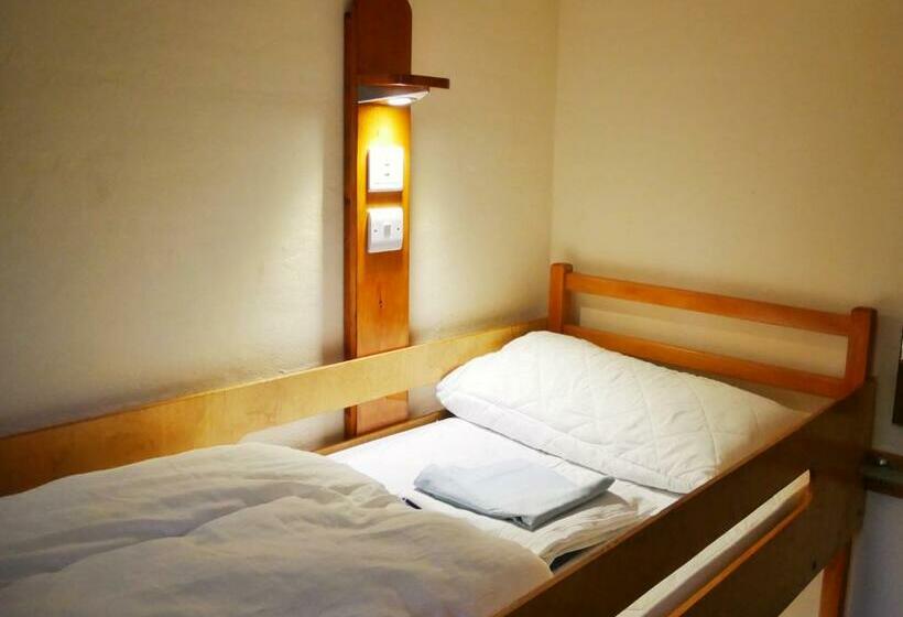 Кровать в Многоместном Номере с Общей Ванной, Elterwater Hostel