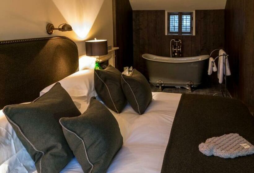 Номер Deluxe, No131 The Promenade