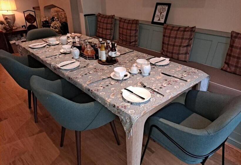 Habitació Estàndard Bany Compartit, Robin Hood Farm B&b