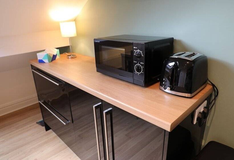 דירת חדר, Wayfarers Independent Hostel