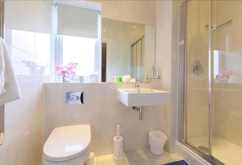 Номер Стандарт, Dudsbury Golf Club   And Spa