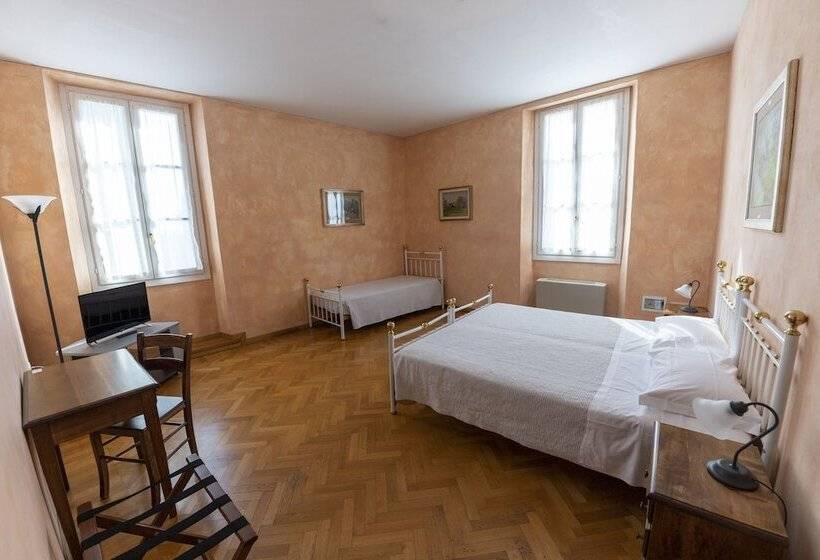 スタンダードトリプルルーム, Albergo Dell Academia