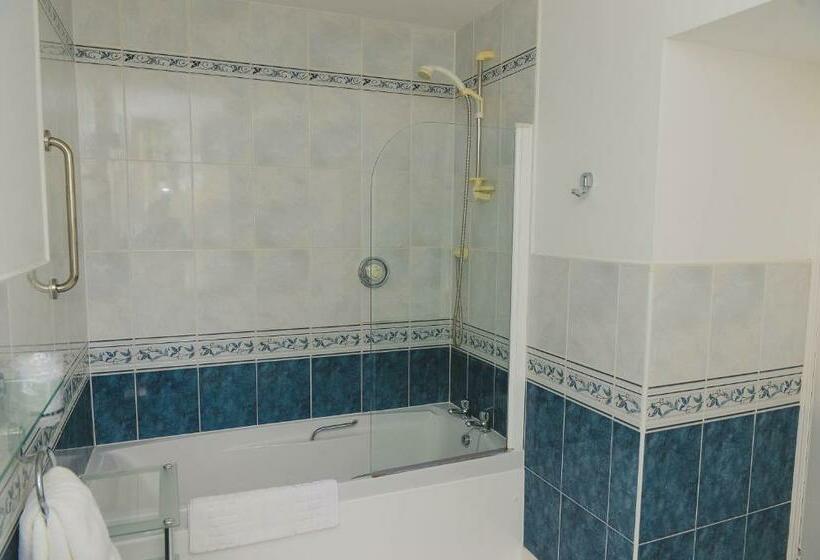 Номер Стандарт, Sunninghill