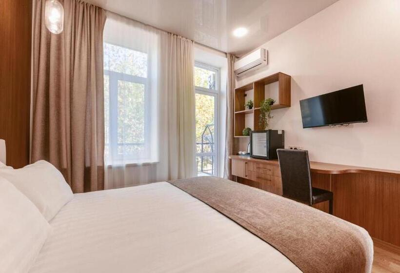 سوئیت با بالکن, Park Hotel Tskaltubo   Balneo Resort