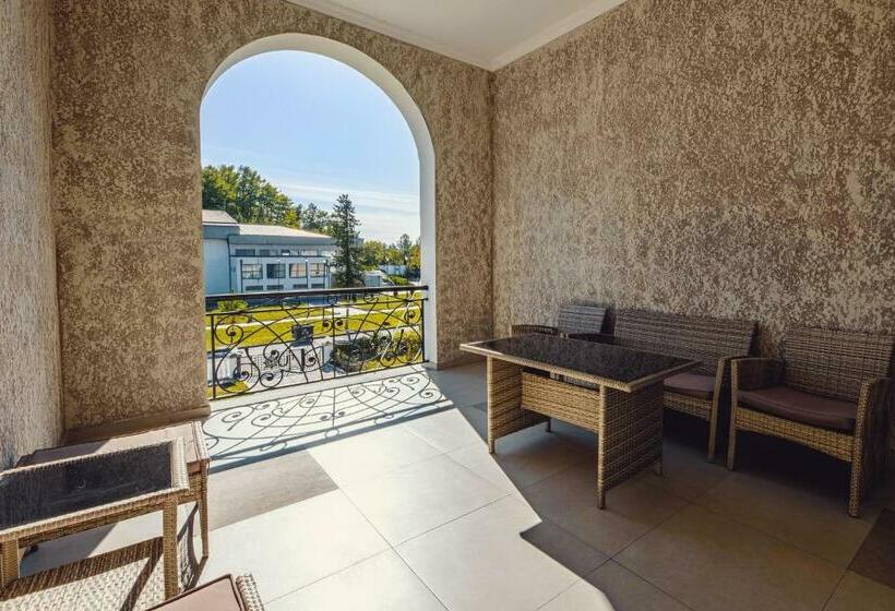 اتاق خانوادگی, Park Hotel Tskaltubo   Balneo Resort