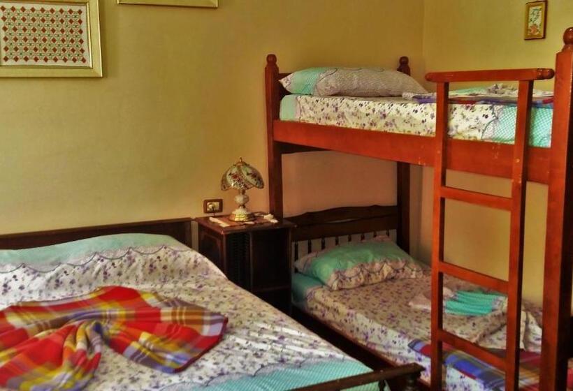 스탠다드 룸 가든 전망, Pemaj Hostel