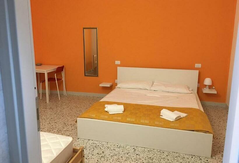Семейный Номер, Glemerald Hostel