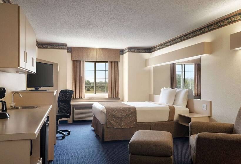 Люкс, Travelodge By Wyndham Fort Scott