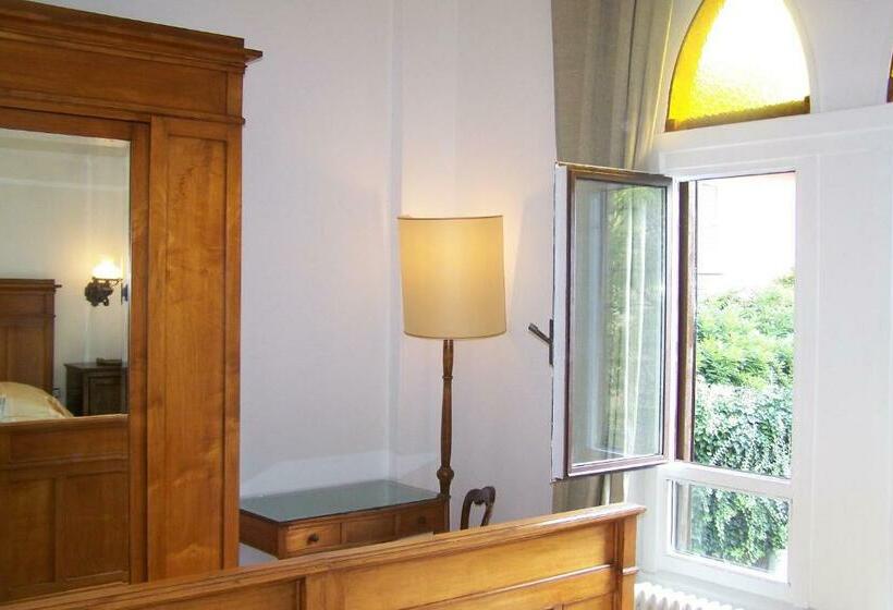 Номер Стандарт, B&b Torre Lara