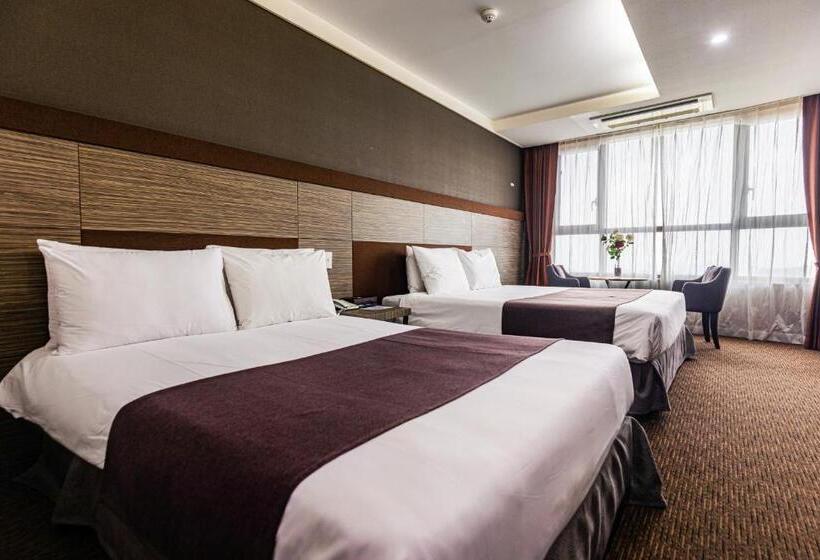Номер Deluxe, Eastern Hotel Jeju