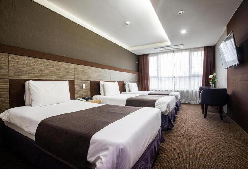 수피리어 트리플 룸, Eastern Hotel Jeju