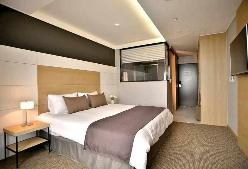 Номер Deluxe, Eastern Hotel Jeju