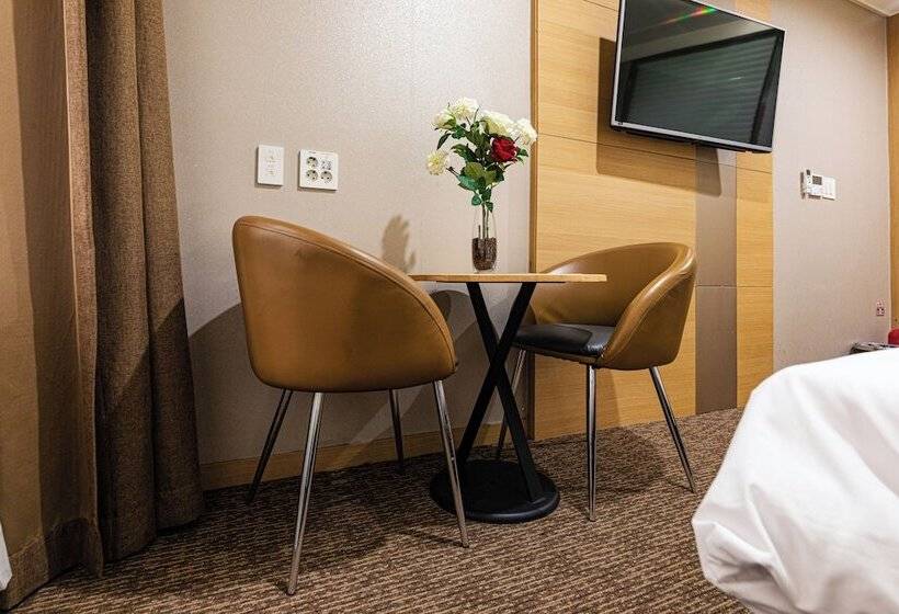 Номер Стандарт, Eastern Hotel Jeju