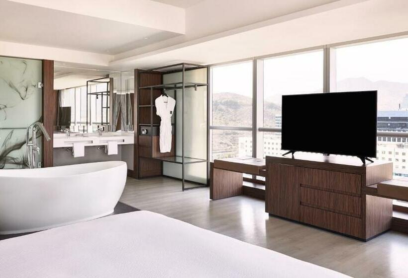 带大床的套房, Ac Hotel By Marriott Santiago Costanera Center