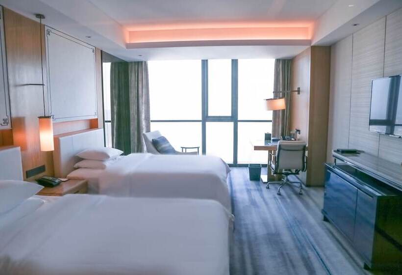 Номер Клуб, Sheraton Zibo