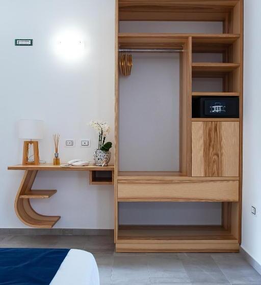 اتاق سه نفره دلوکس با چشم‌انداز دریا, Park Oasi Resort