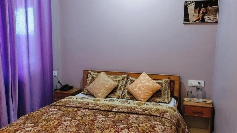 标准间, Paradiso Guest House
