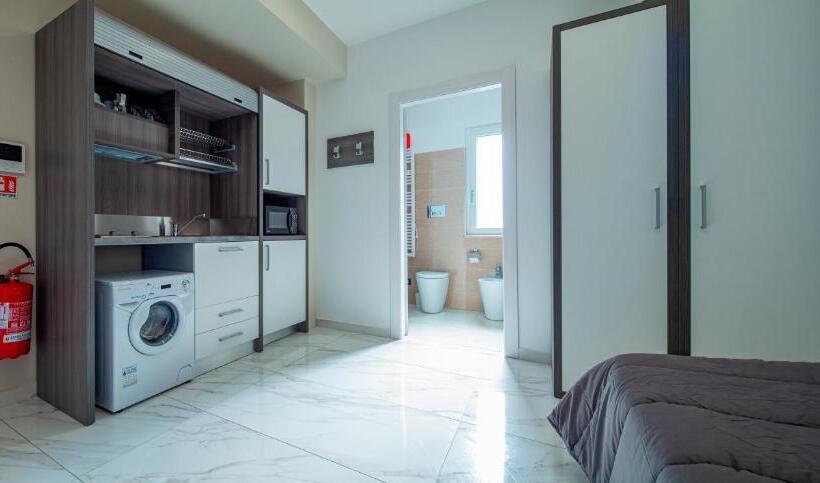 Апартаменты 1 Спальня Вид на Бассейн, Casa Vacanze Mariaelena   Momena