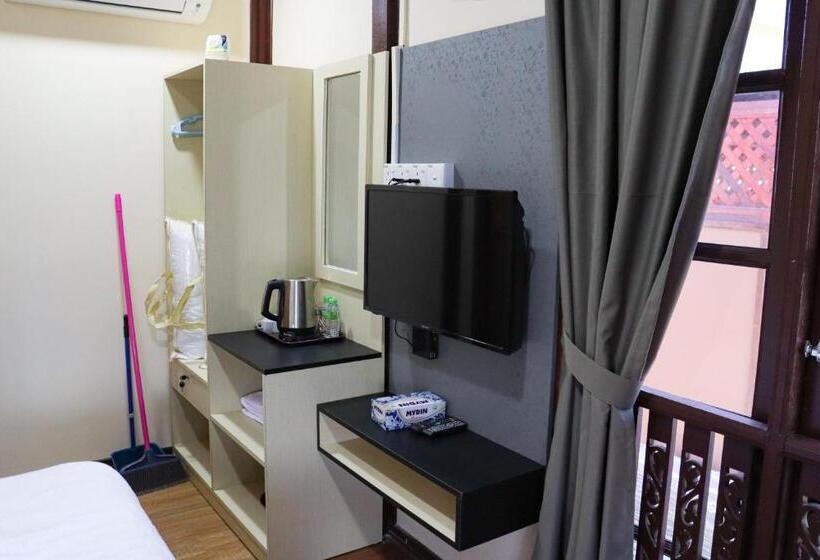 کلبه ییلاقی, D Razna Chalet Pantai Seberang Takir