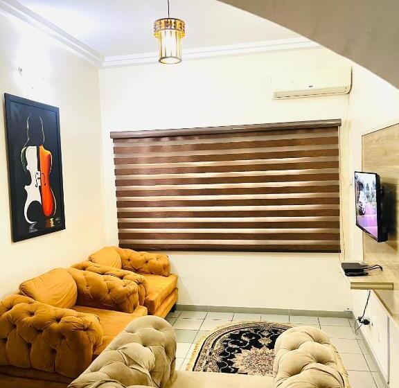 اتاق لوکس, Od V!ck S Luxe, Wuse District, Swimming Pool, Gym, Wifi, 24hr Power, Security, Dstv