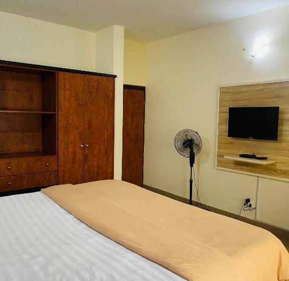 اتاق لوکس, Od V!ck S Luxe, Wuse District, Swimming Pool, Gym, Wifi, 24hr Power, Security, Dstv