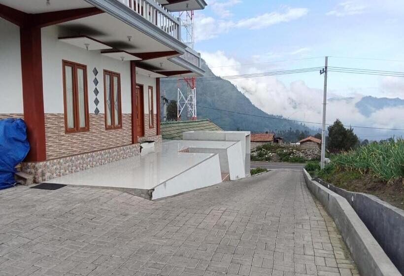 四人标准间, Aaa, Astungkara, Amazing Bromo Villa, Managed By Triple A Tour, Additional Bromo Jeep Tour And Airpo