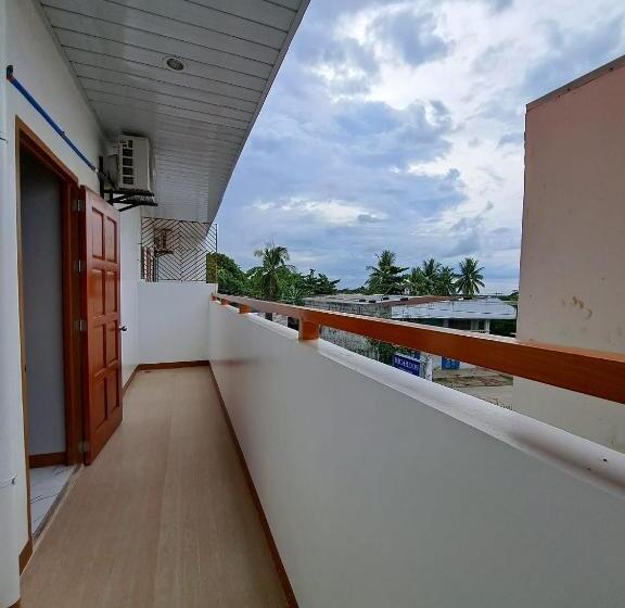 Семейный Номер, Mgf Franz Pension House