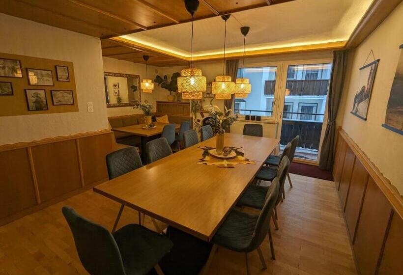 Номер Стандарт с Балконом, Chalet Hans