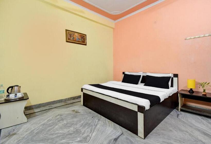 三人经典房间, Oyo Shree Ram Guest House