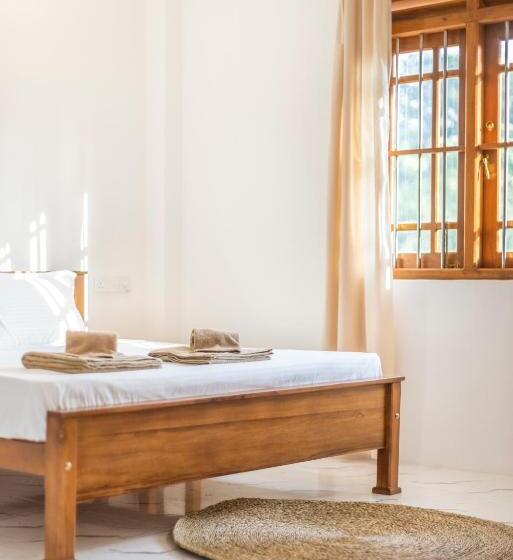 Номер Deluxe, Makai Surf House