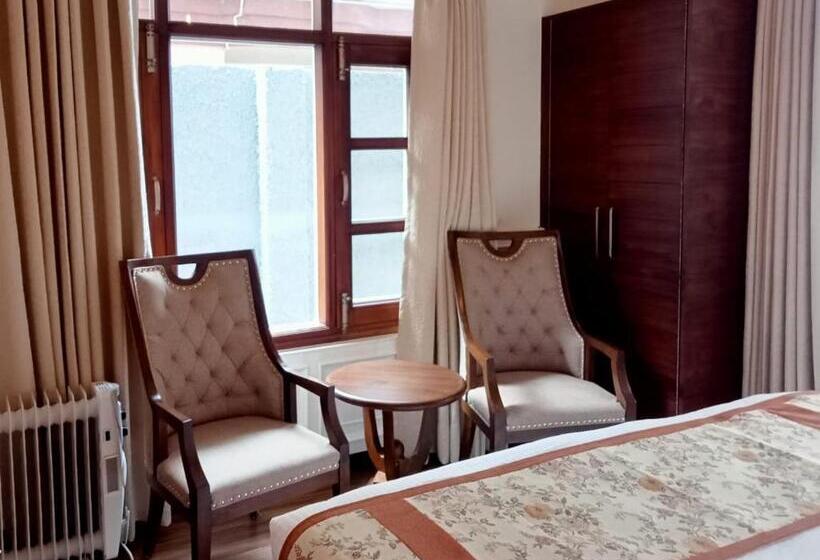 디럭스 룸, 7 Oak Sanjauli Bed&breakfast