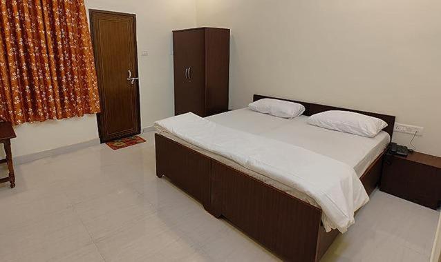 デラックスルーム, Banaras Guest House