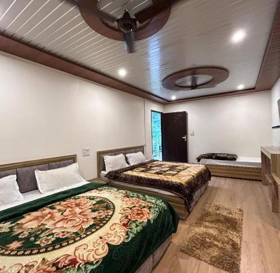 디럭스 4인 룸, Kedar Valley Resorts Kedarnath