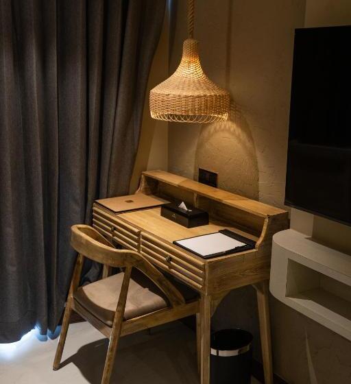 Deluxe Room, Origin Boutique