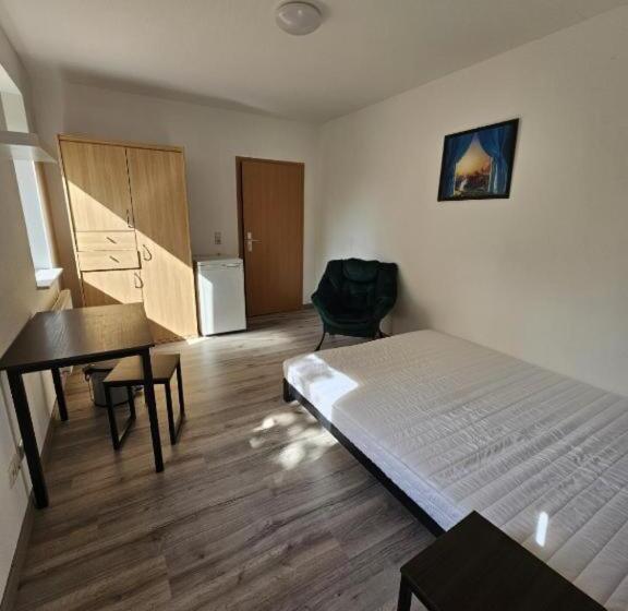 اتاق استاندارد, Private Room With Private Bathroom